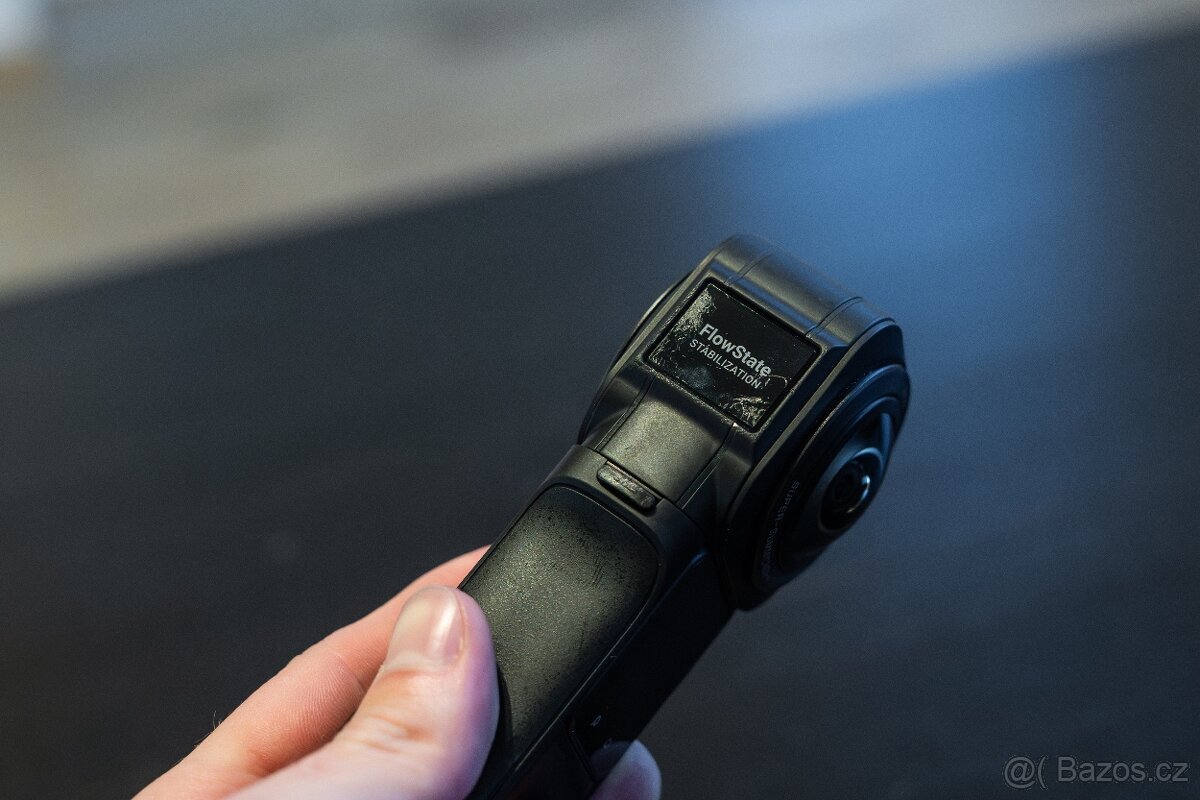 Insta360 ONE RS 1-Inch - 8