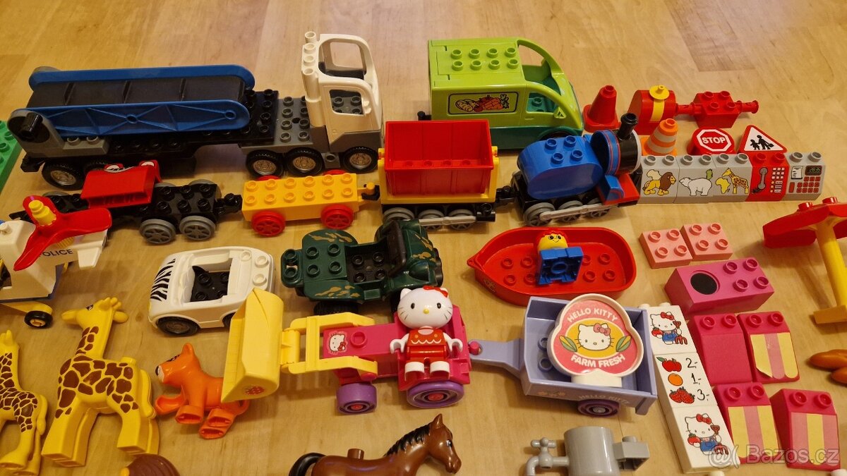 Souprava LEGO Duplo, mnoho figurek, zvířátek a vozítek - 8