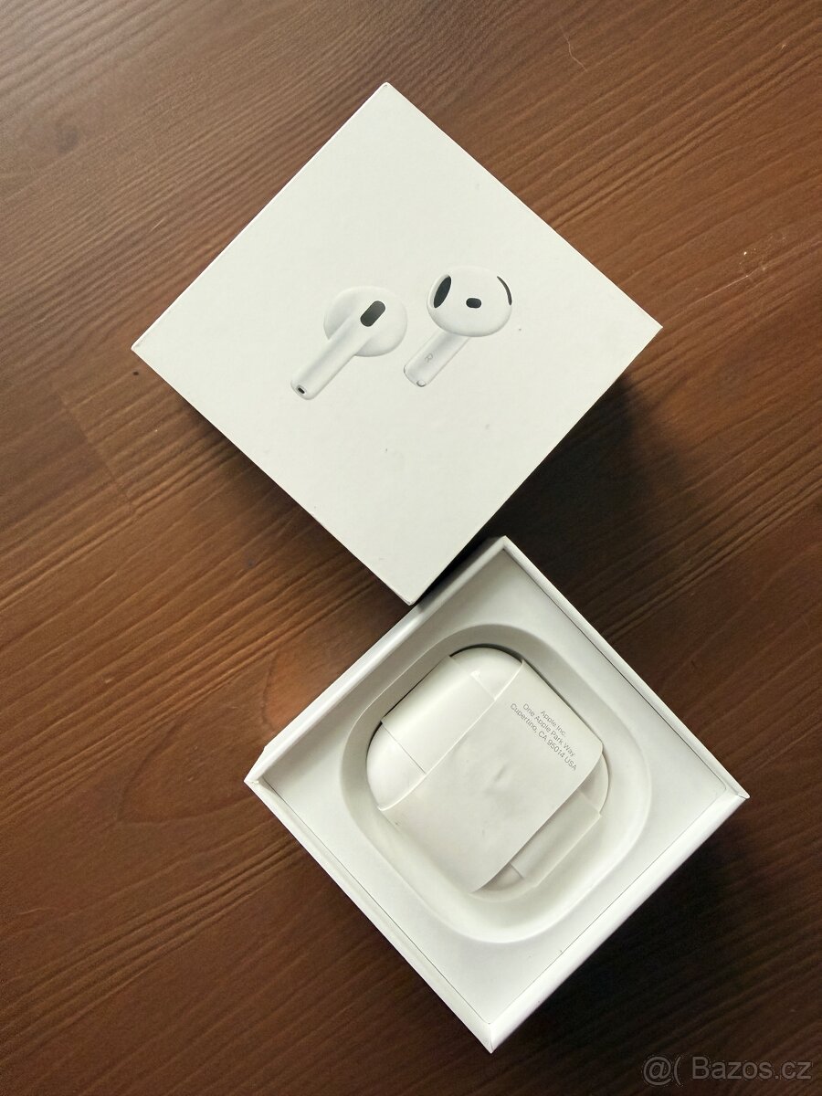 Apple AirPods - 8