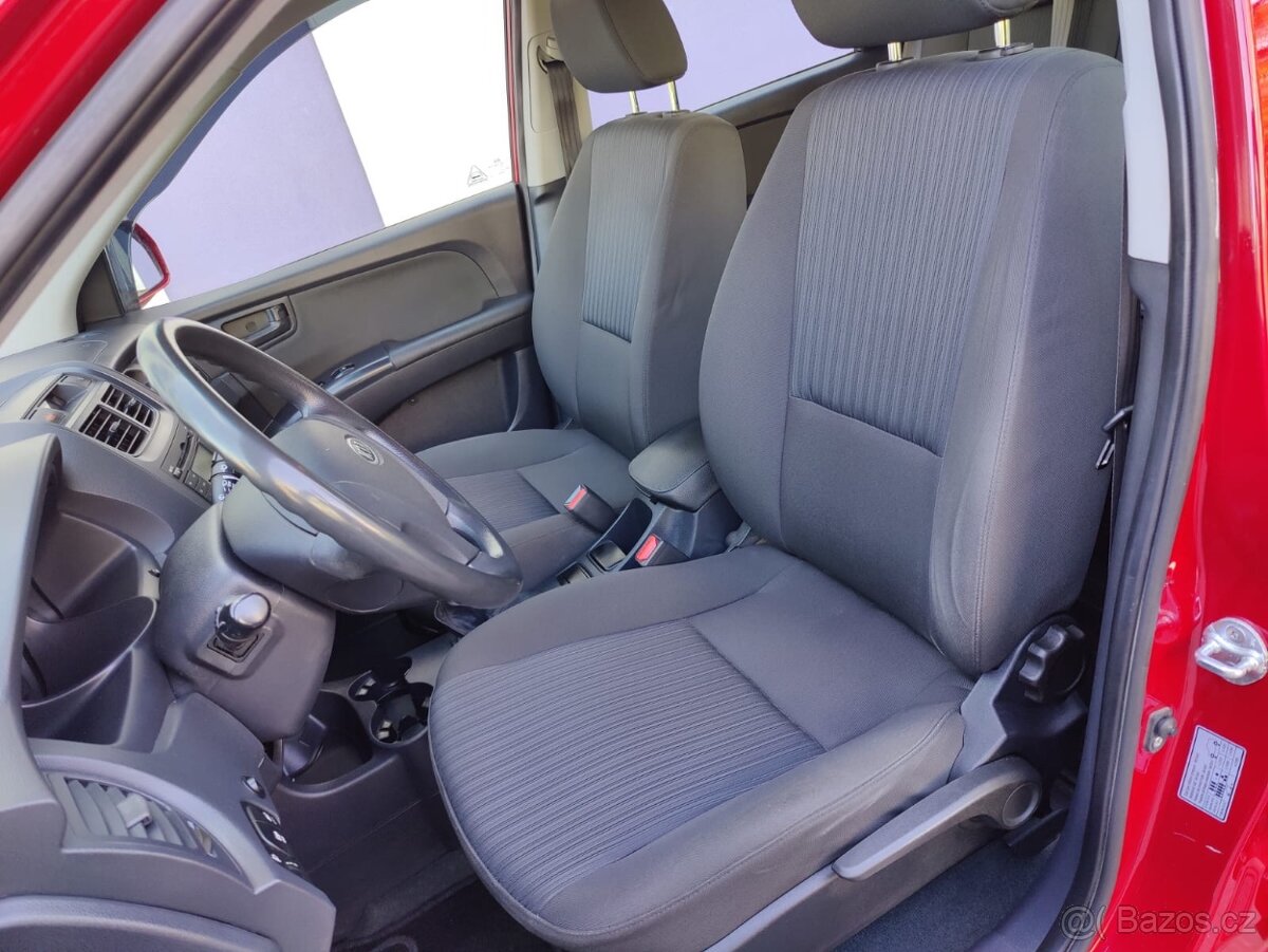 Kia Sportage 2,0 CRDi 4WD /servis/pneu - 8