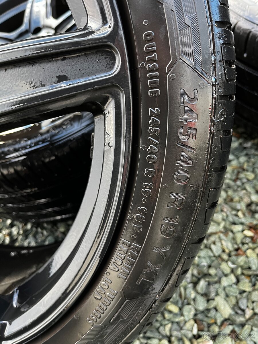 Kola na Mercedes Benz 245/45 R19 letni - 8