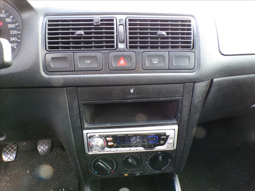 Volkswagen Golf 1,6 16V KLIMA,EKO PLACENO - 8