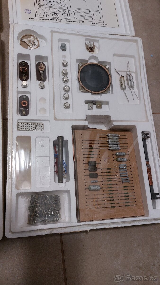 Sovětská stavebnice Radio Konstruktor - 8