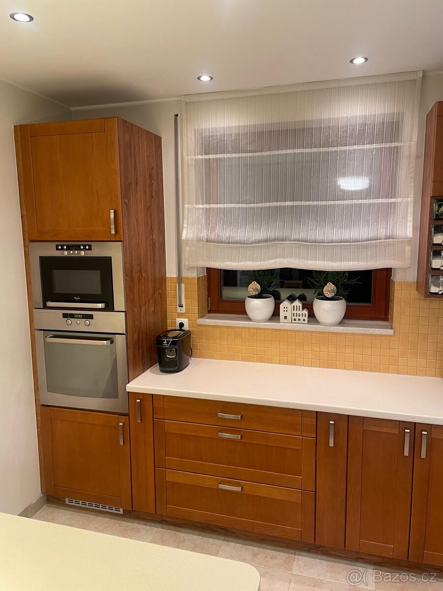 Kompletní kuchyňská linka včetně funkčních spotřebičů - 8