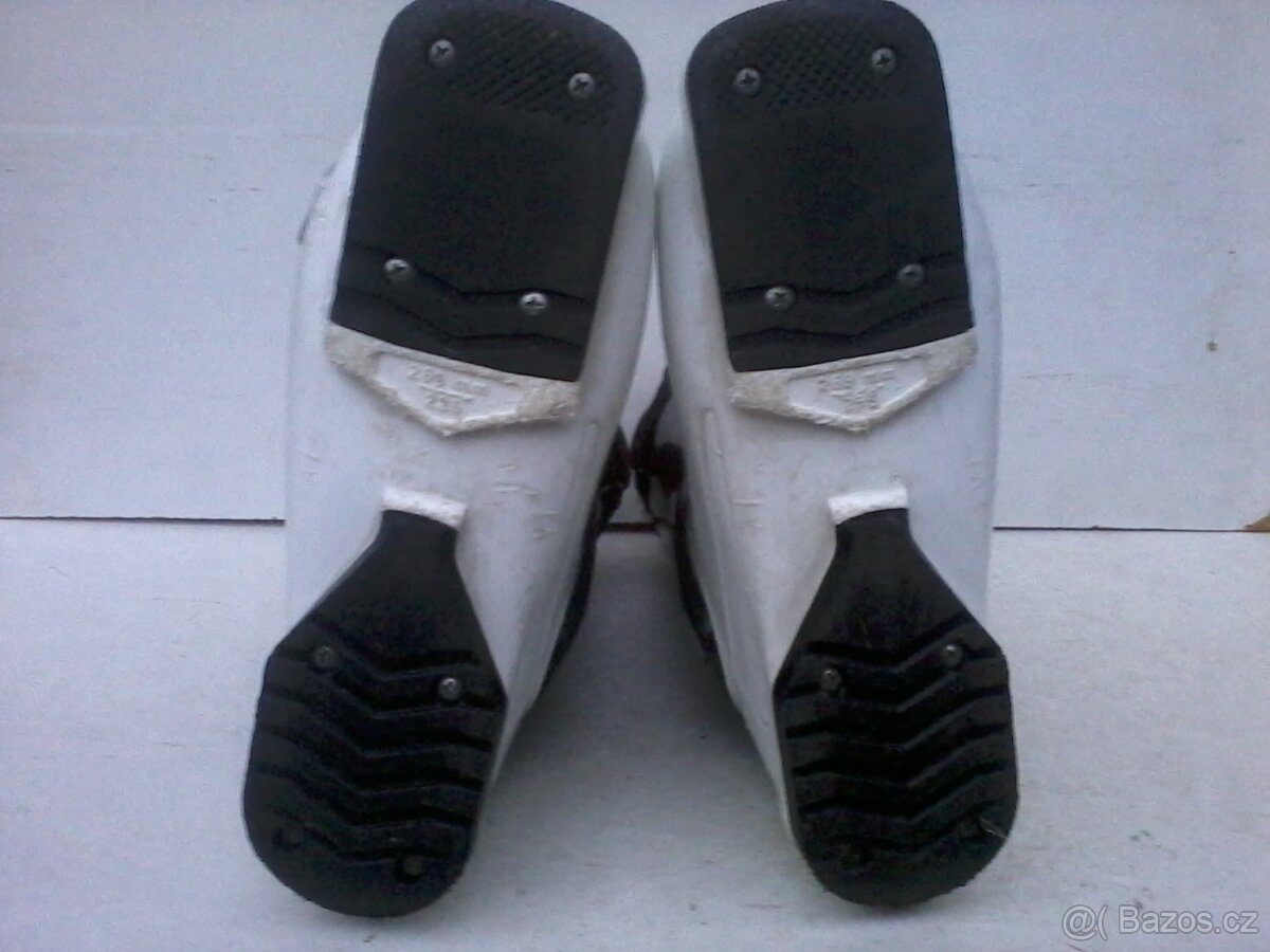 Dětské lyžáky dívčí Dalbello 22,5 - 8