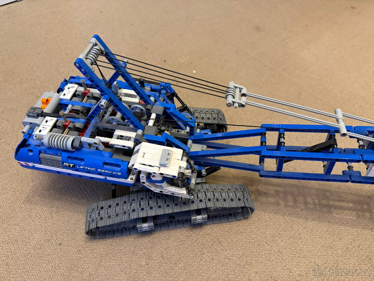 Lego Technic 42042 Pásový jeřáb - 8