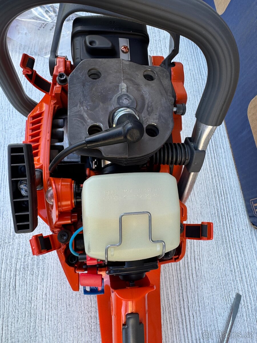 Husqvarna 353, Nová Motorová Pila - 8