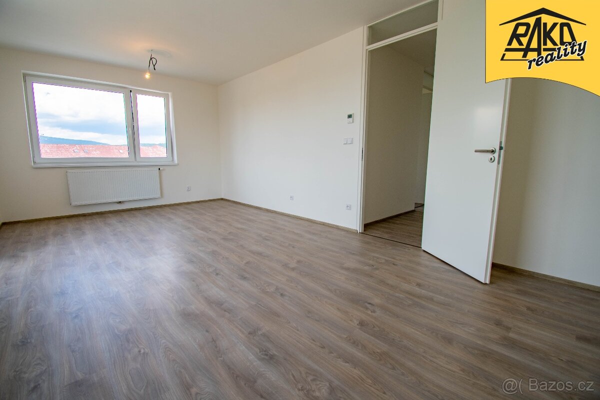 Prodej bytu 3+kk s balkónem a parkovacím místem v Trutnově - 8