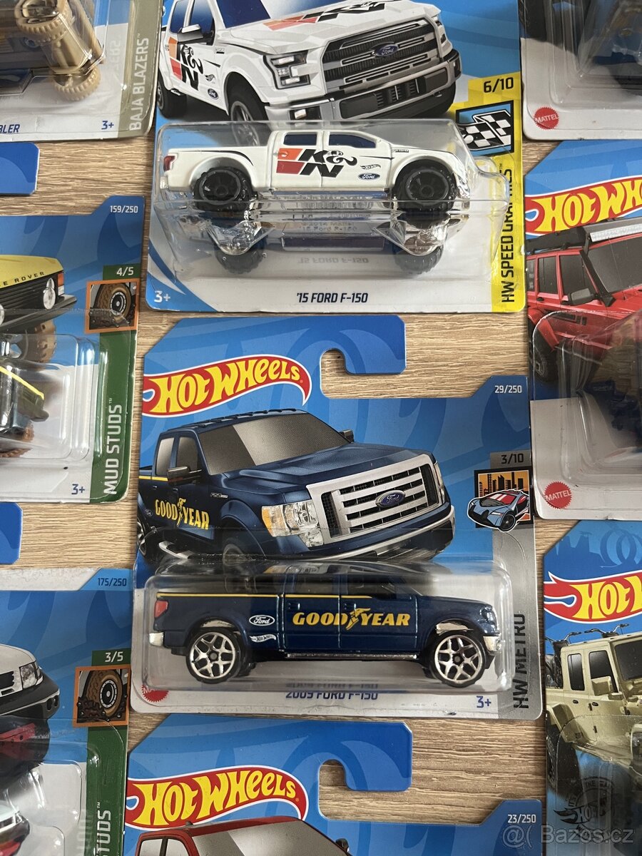 Hotwheels SUV - 8