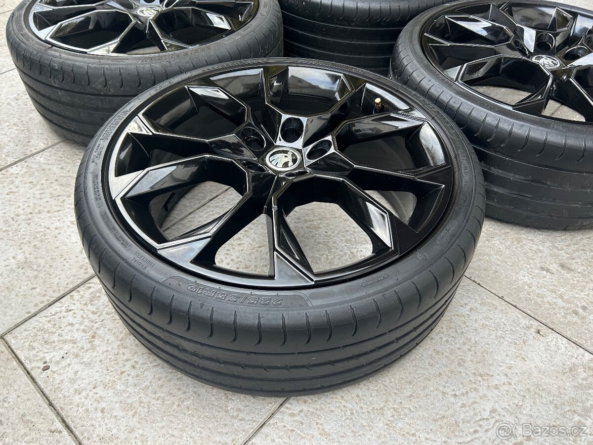 Originální alu kola R19 Škoda Octavia 3 RS - 8