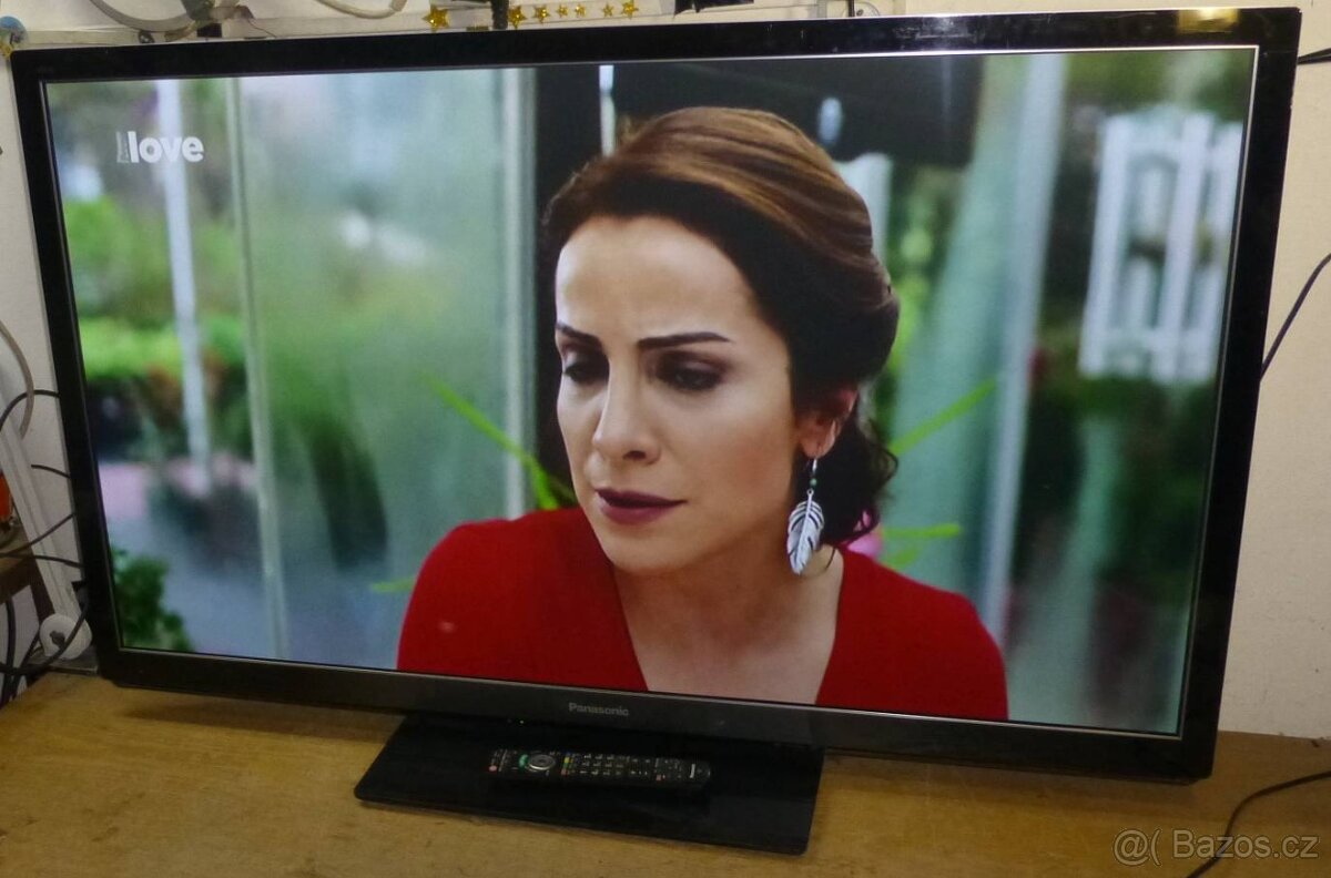 Plazmová televize Panasonic 50 palců, nemá DVBT2 - 8