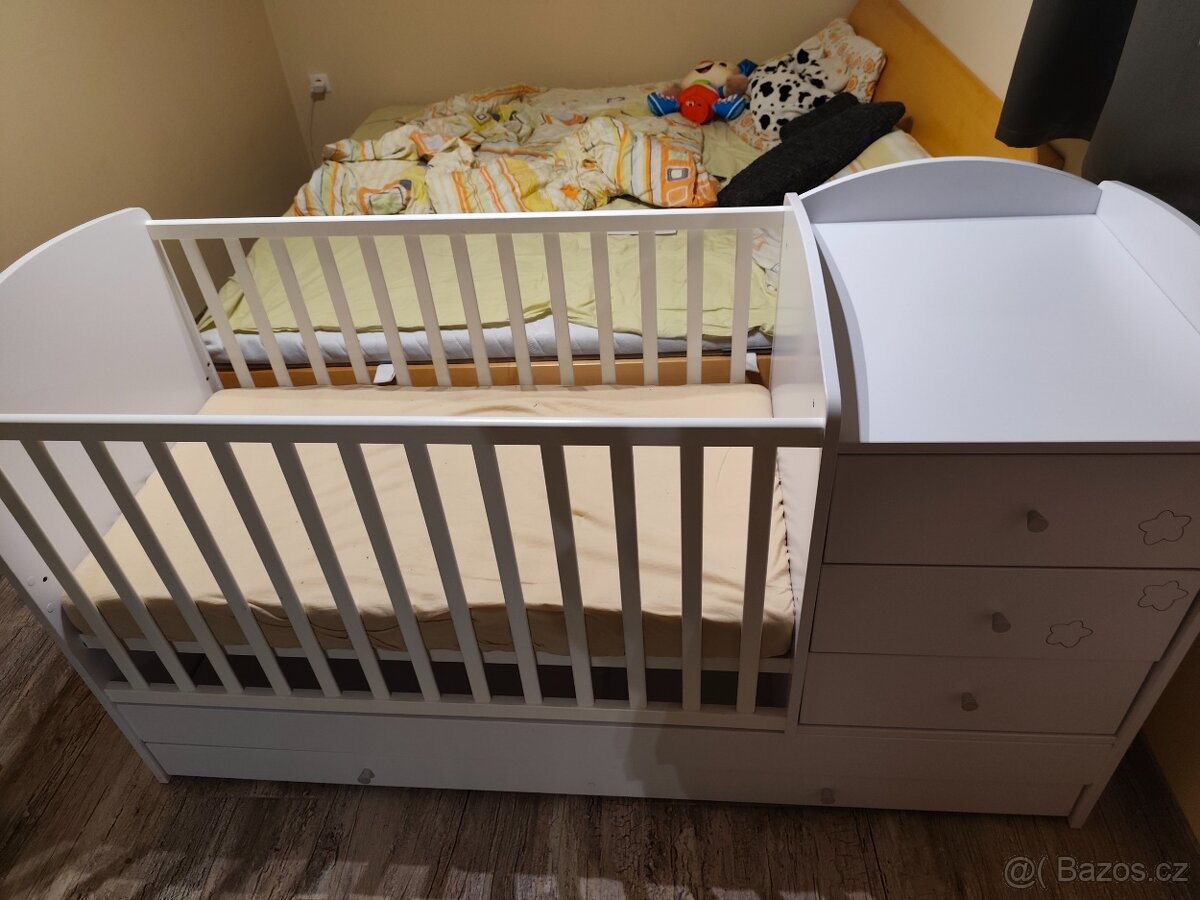 Postýlka s přebalovacím pultem - 8
