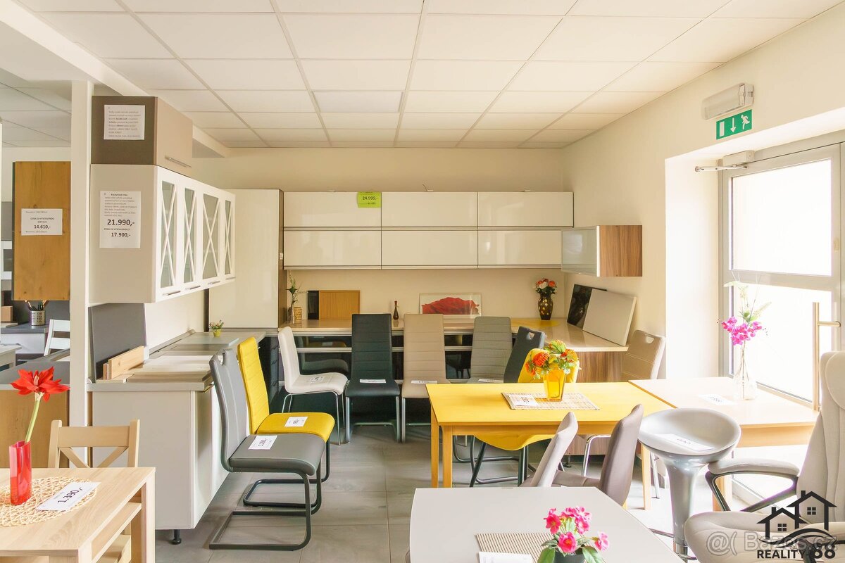 Pronájem kanceláře, 300 m² - Karviná - Mizerov, ev.č. 00042 - 8