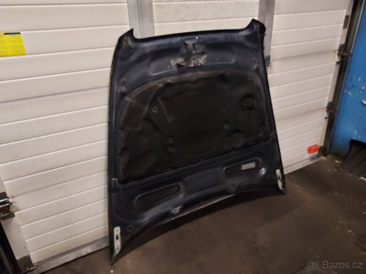 přední kapota Audi A6 4F - 8