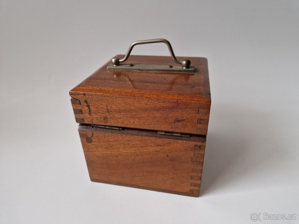 Starožitný indukční přístroj elektroléčba okolo 1900 - 8