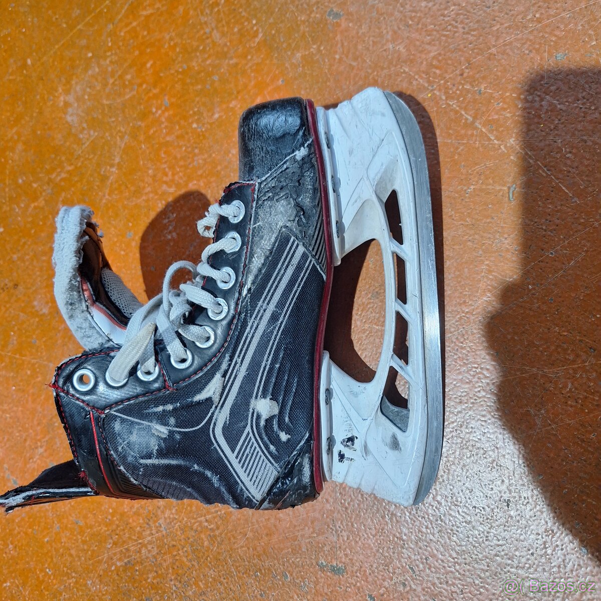 Hokejova vystroj - 8