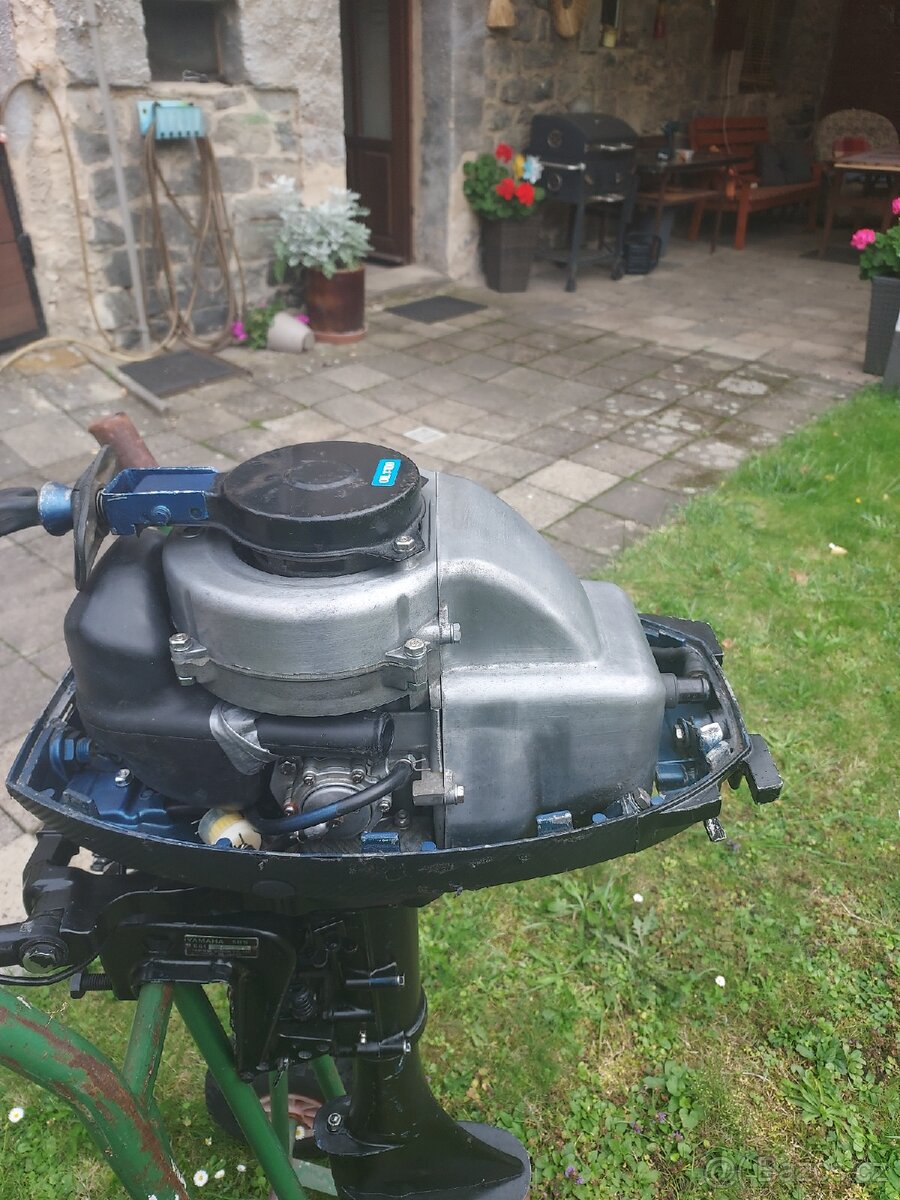 Lodni motor yamaha 5ps - 8