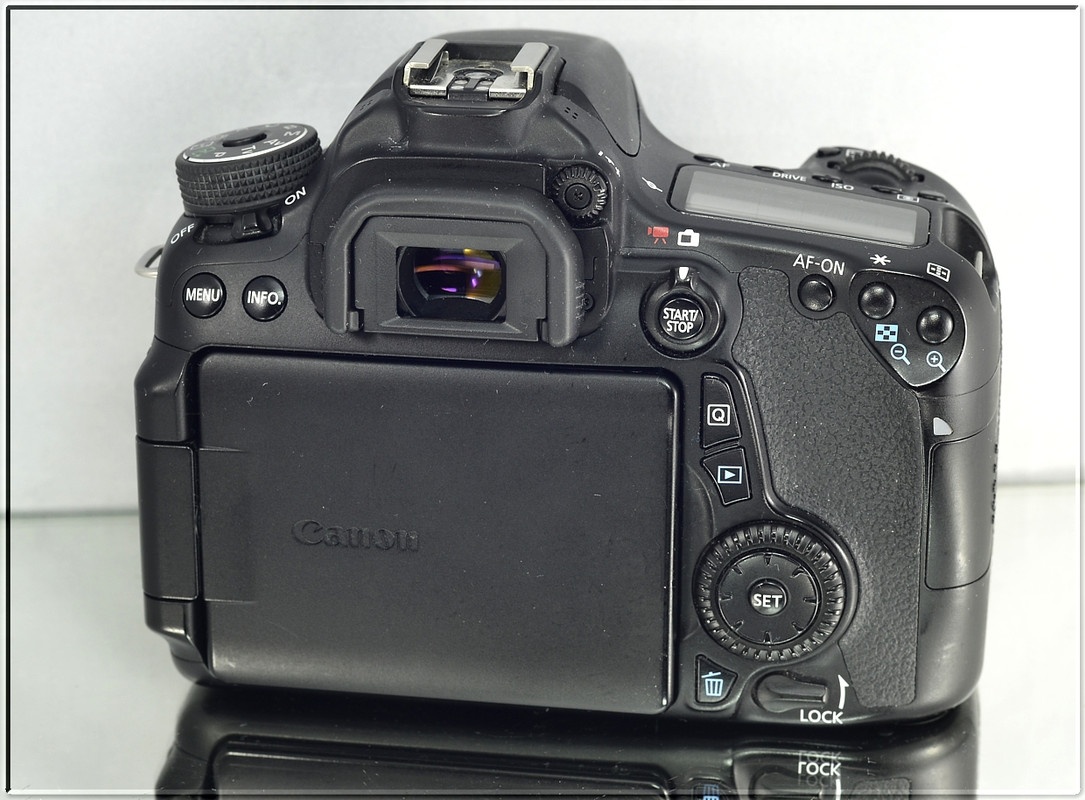 Canon EOS 70D 20,2 Mpix APS-C CMOSFull HDVWi-fi TOP👍28 - 8