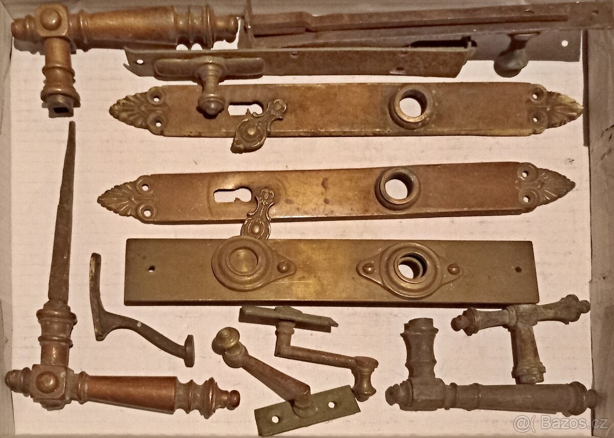 lustr,stínidla,deska šic.stroje,hodiny,dveř. a nábyt. kování - 8