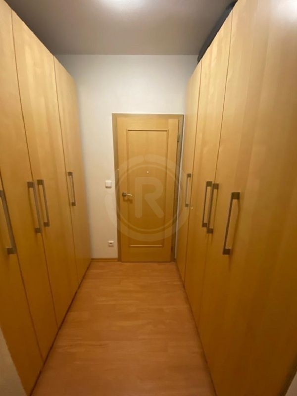 PRONÁJEM ZDĚNÉHO BYTU 2+KK S PARKOVÁNÍM, STUDENTSKÁ, ČB - 8