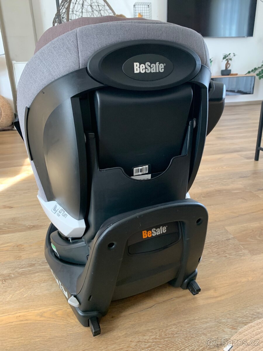 Otocna autosedacka se zakladnou - 8