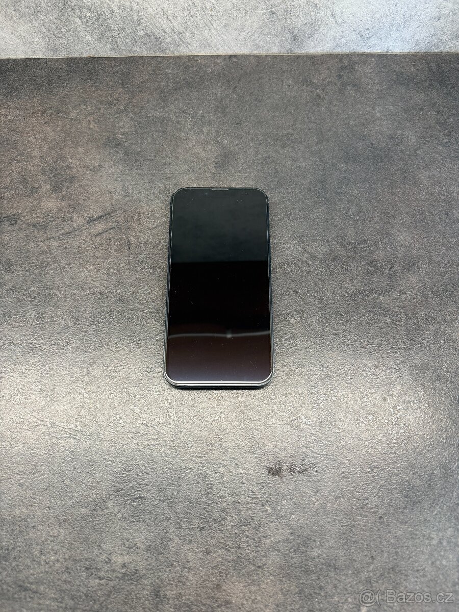 Apple iPhone 13 128GB - 8