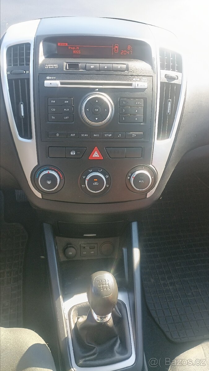 Kia ceed 1.6 benzín ND - 8