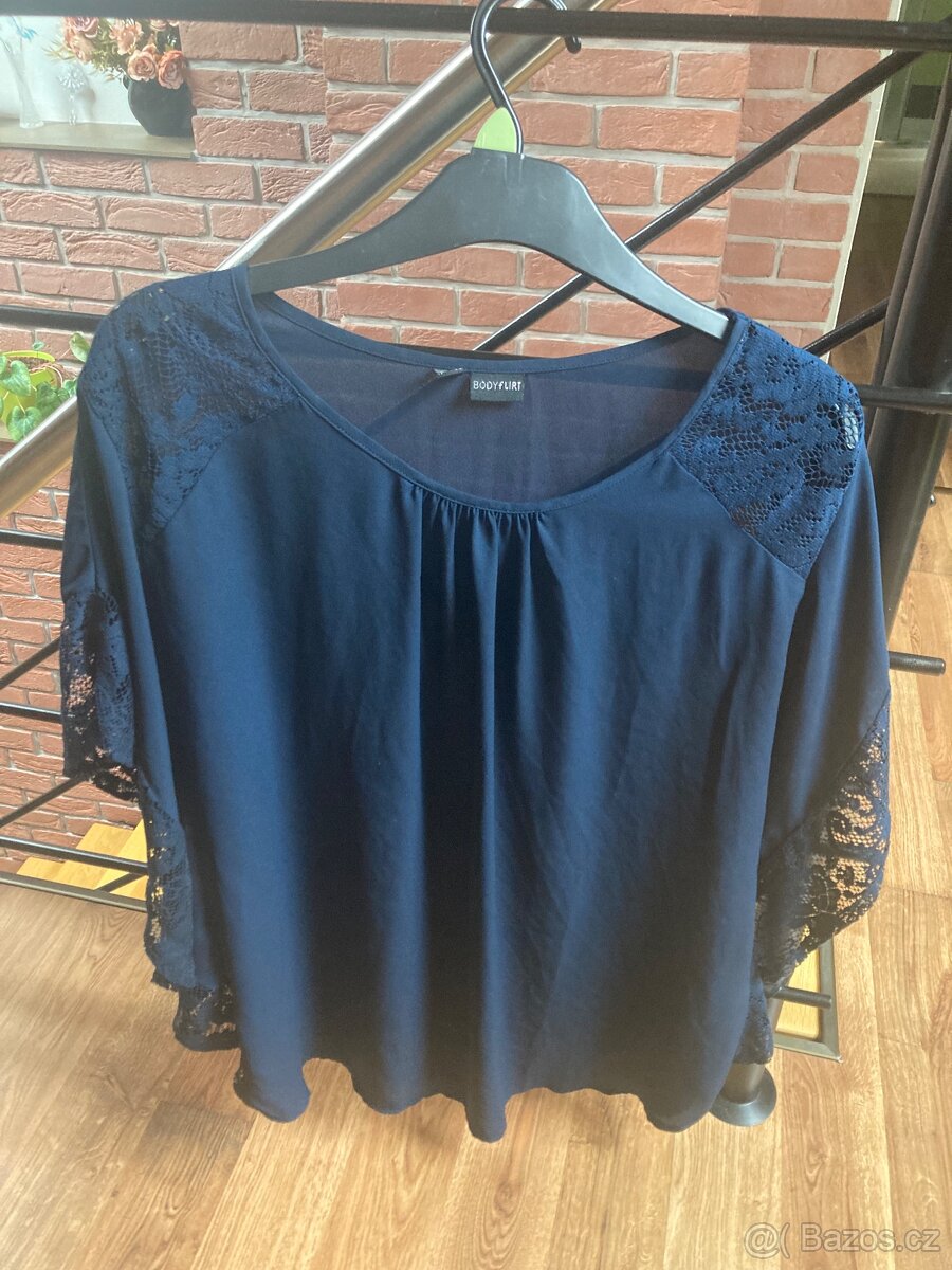 Dámské oblečení vel M - 8