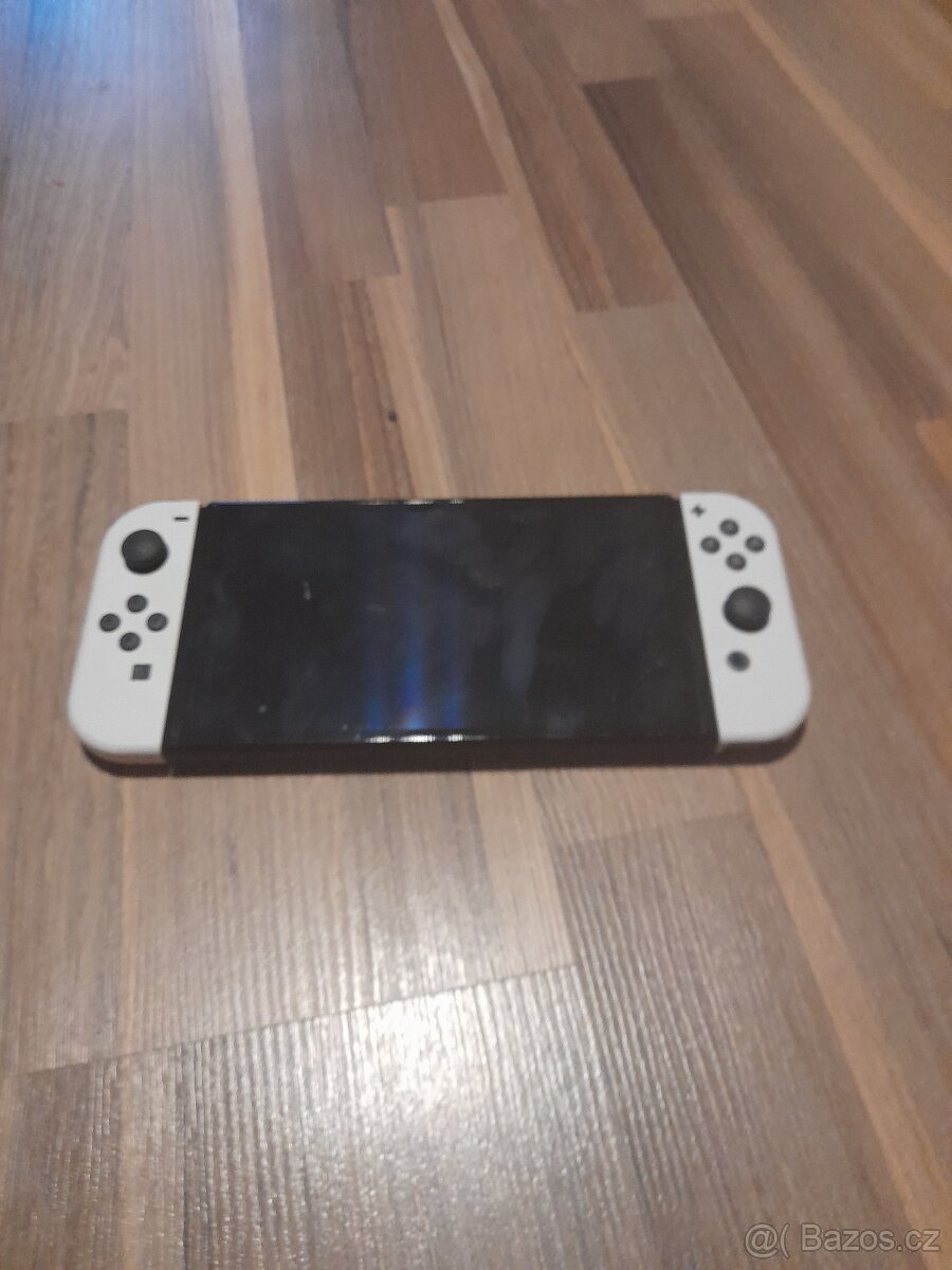 Prodám Nintendo SWITCH OLED - 8