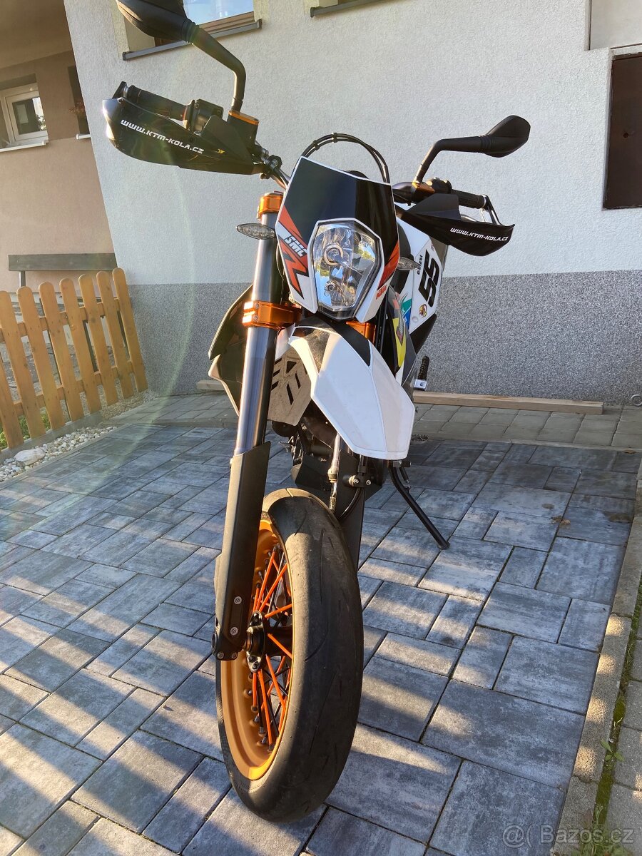 Supermoto KTM 690 SMC R - 8
