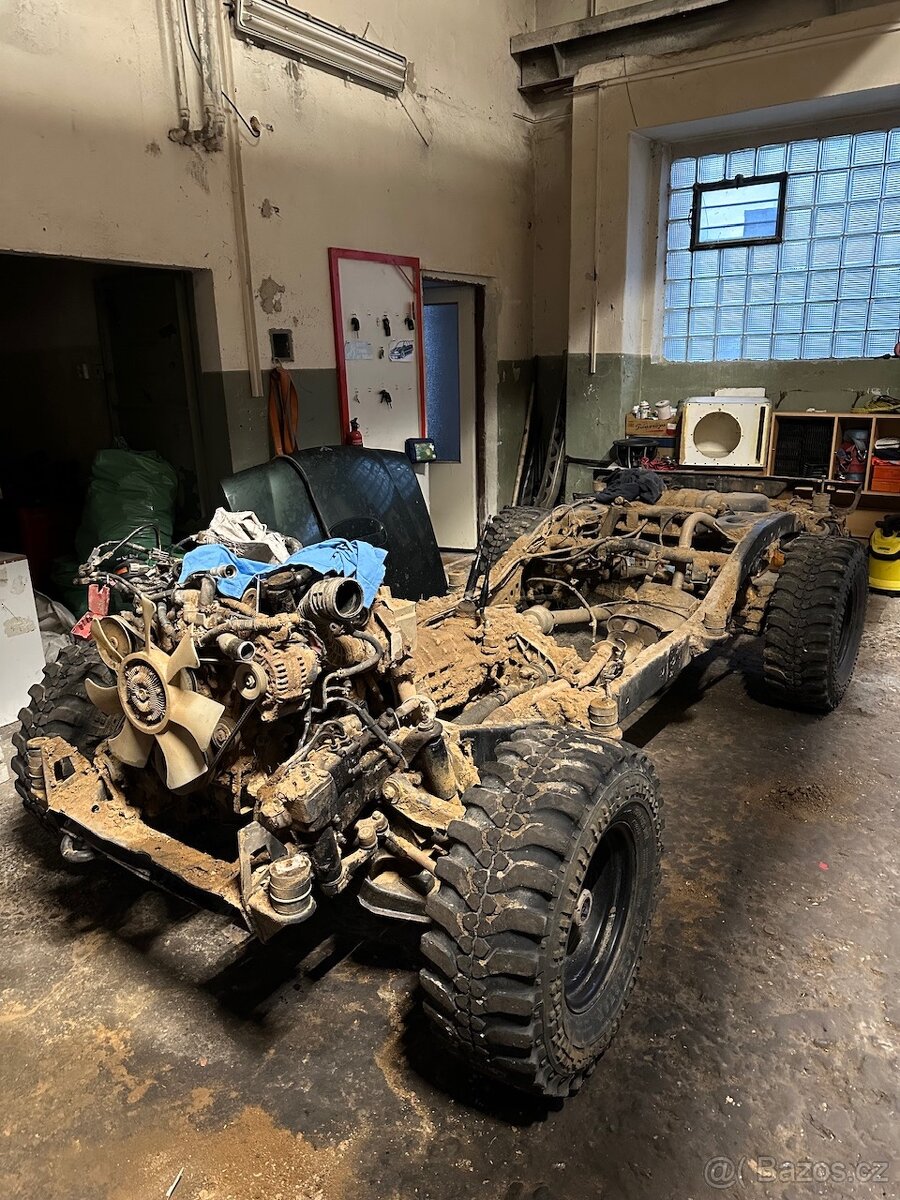 Nissan Terrano 2 - 8