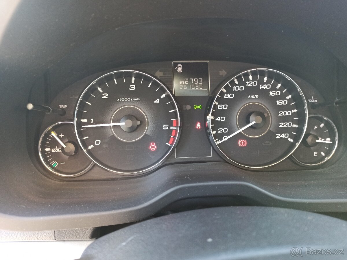 Subaru Outback 2010 2.0D - 8