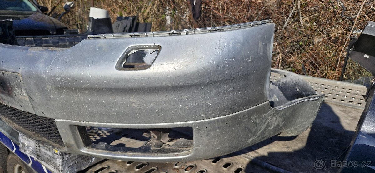 Predni naraznik Audi A6 S6 4B C5 - 8