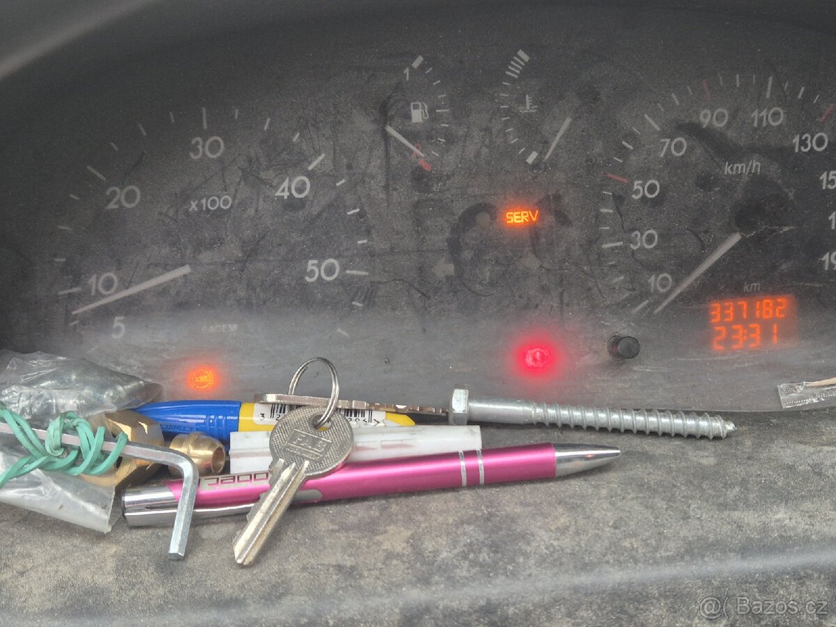 Renault Master 2,5 - 8