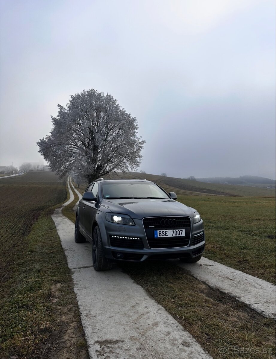 Audi Q7 4L Quattro - 8