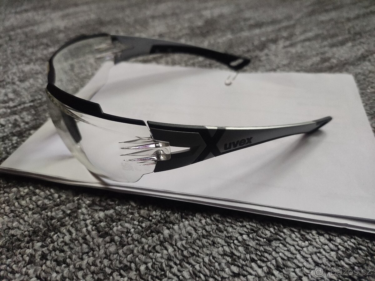 ochranné brýle UVEX - 8