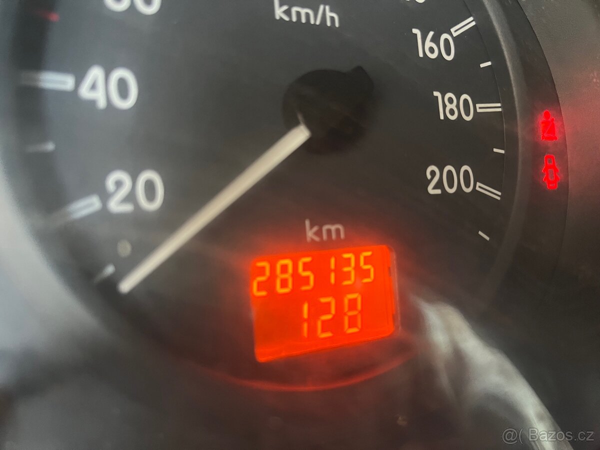 Renault Kangoo 1.5 dci - 8