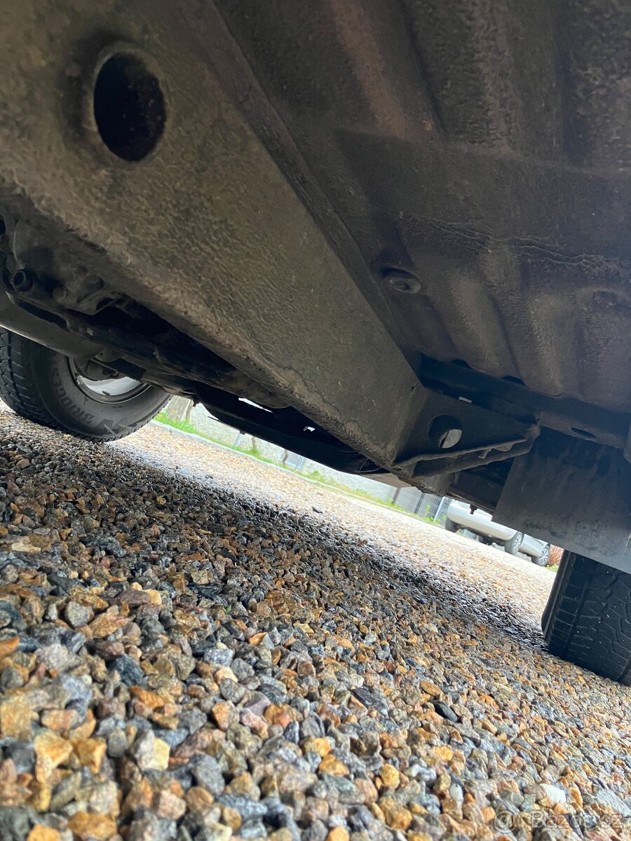 Suzuki Vitara 2.0 HDI - 8