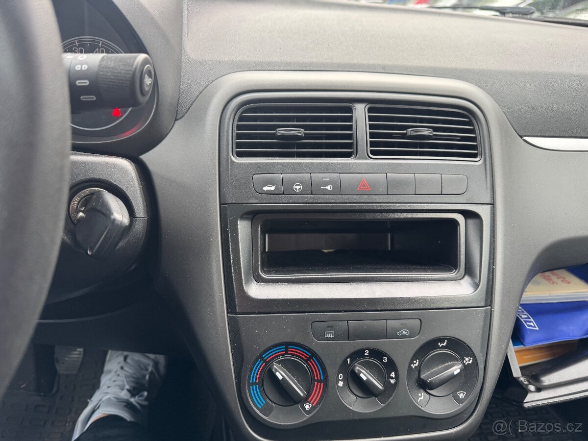 Fiat Punto 1.2 - 8
