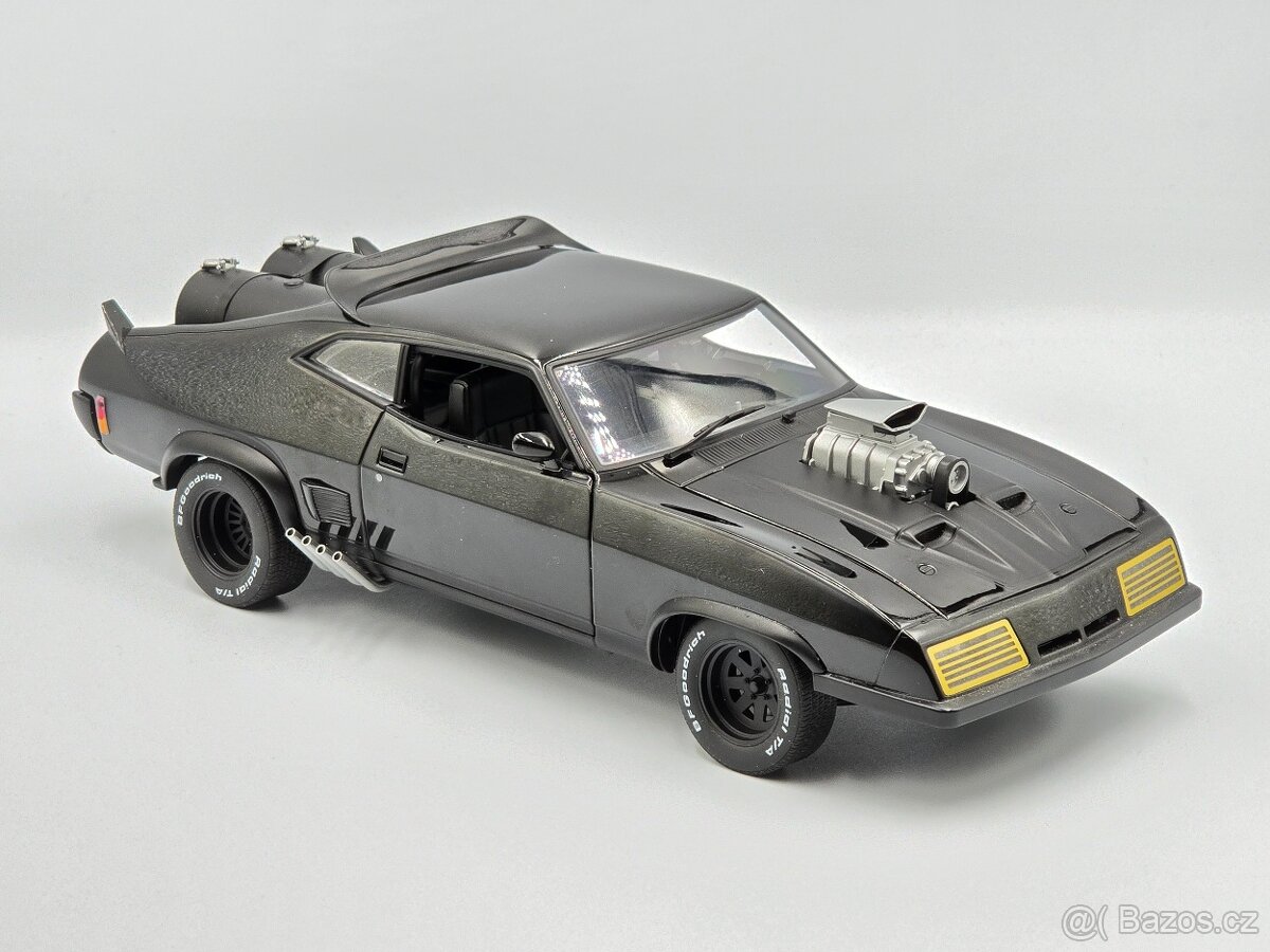 Mad Max Interceptor - 1:18 - AutoArt - 8