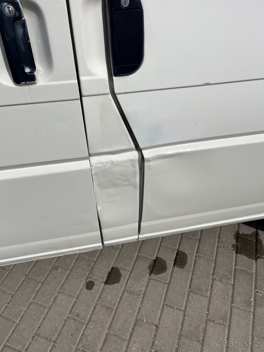 VW Transporter T4 2,5 TDi 65 kw - 8