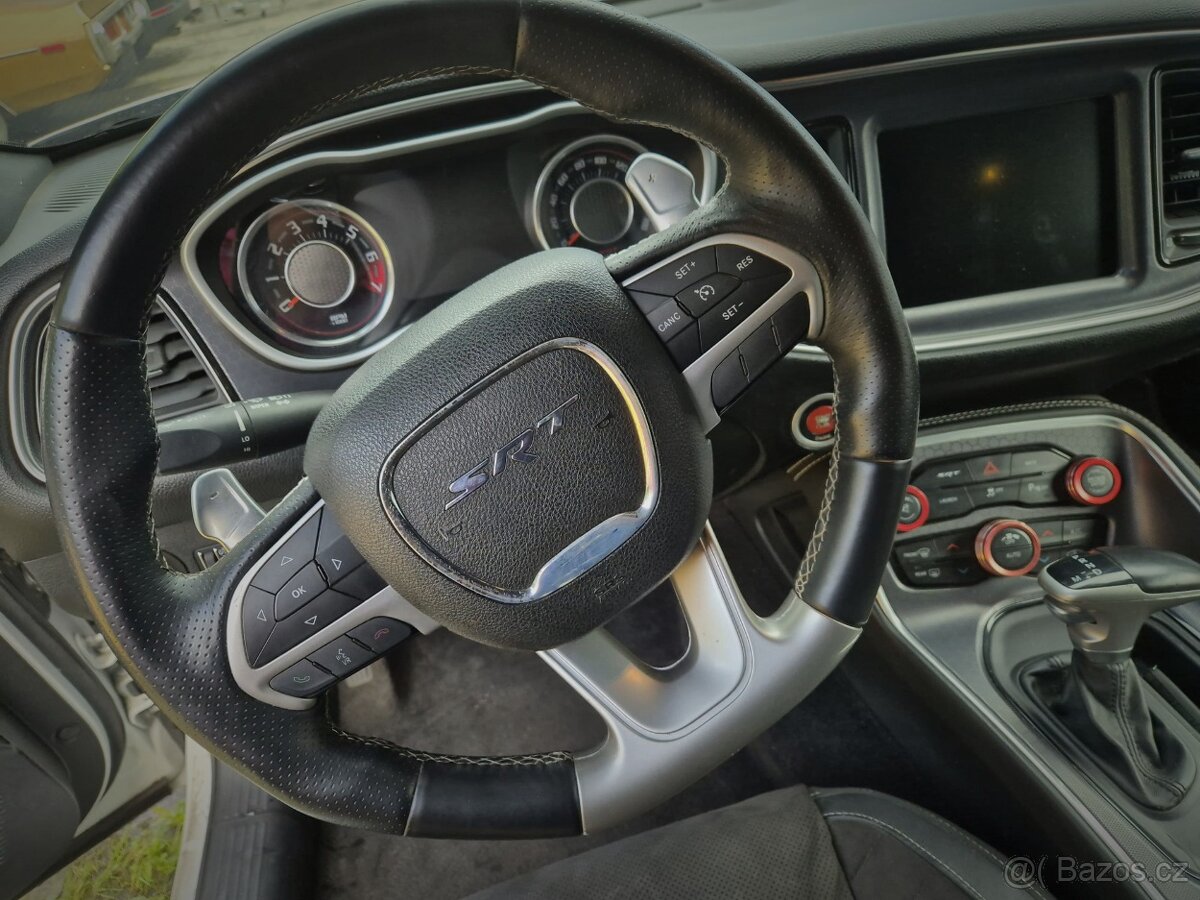 Dodge Challenger 6.4 SRT 485hp 8st automat - 8