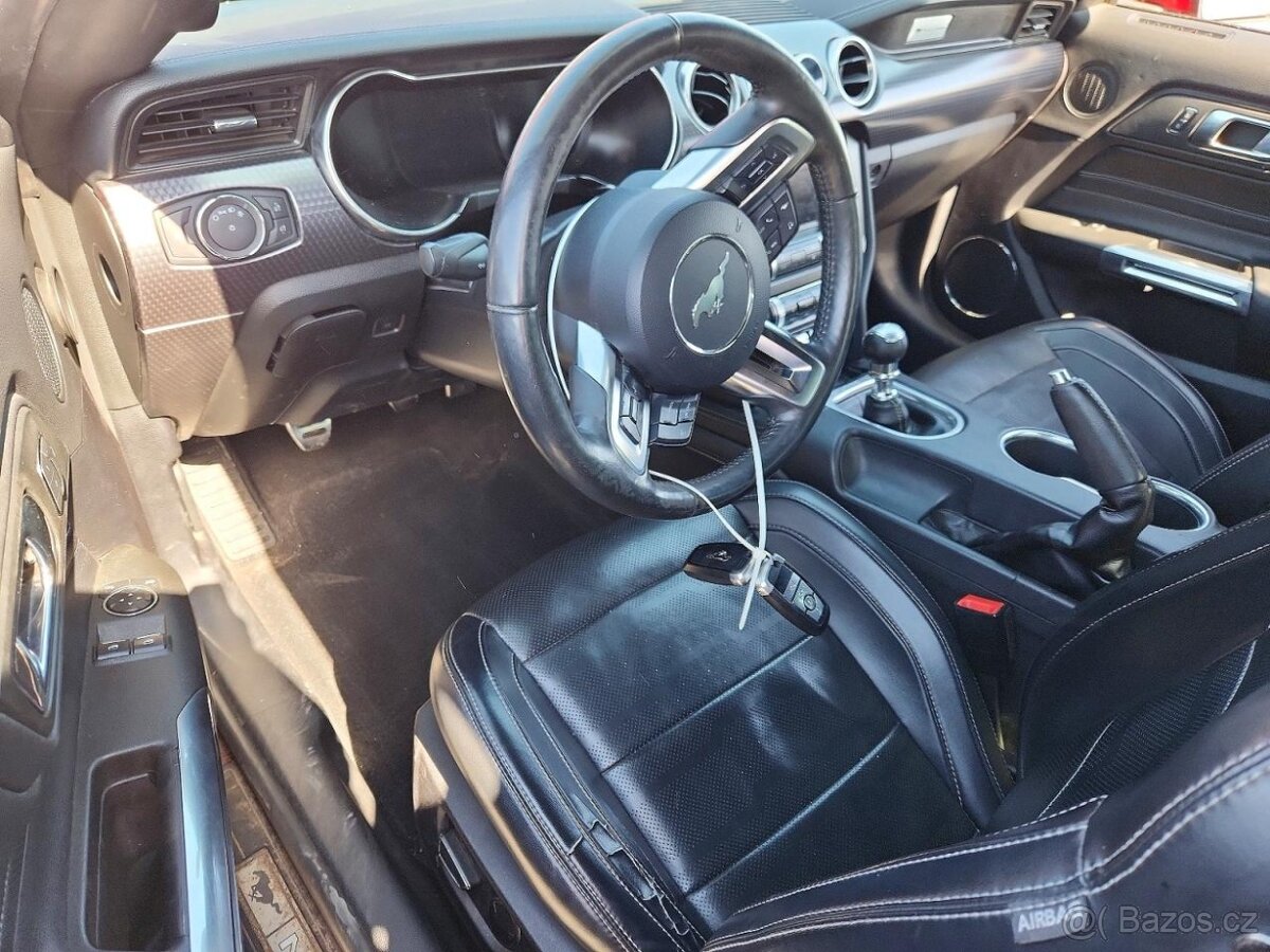 2019 Ford Mustang - 8