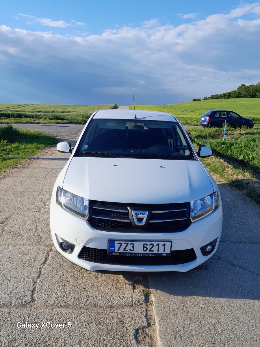 Dacia sandero. 0.9tce - 8