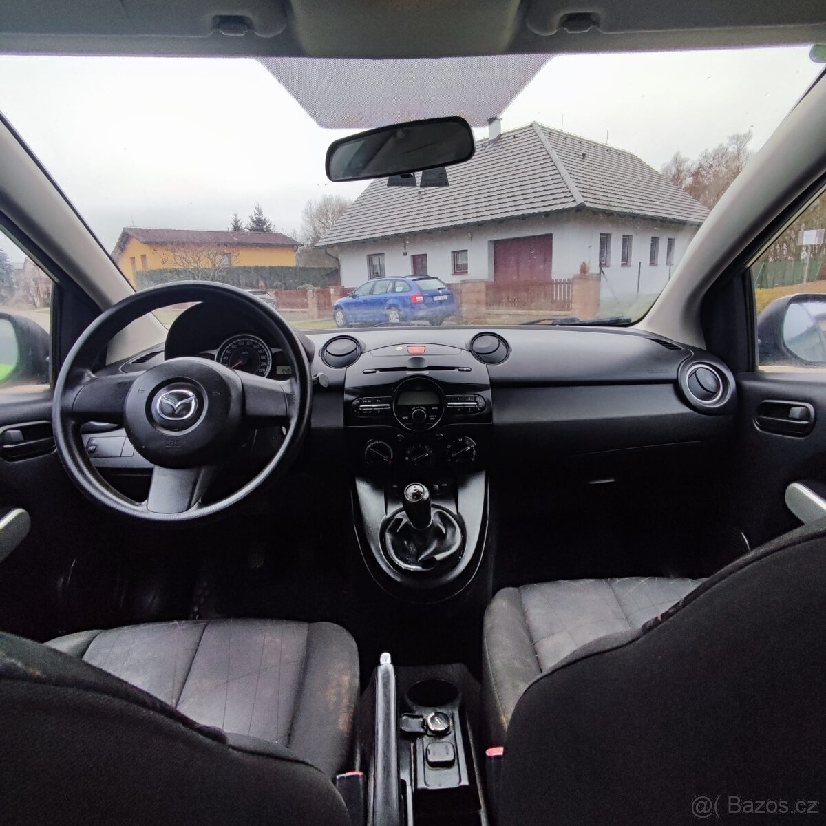 Mazda 2 benzín rok 2011 - 8