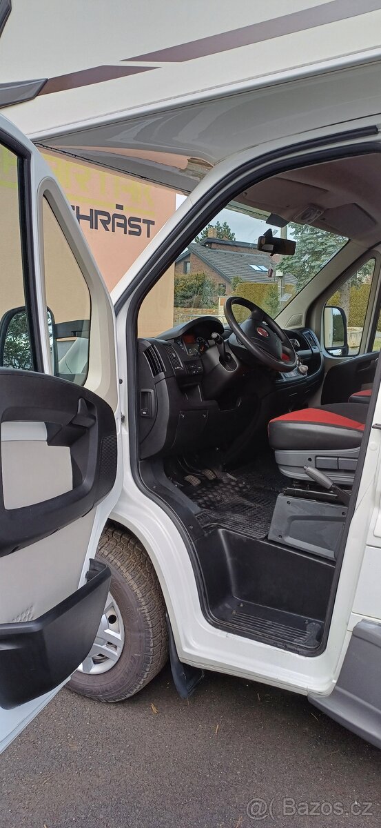 Obytný automobil - 8