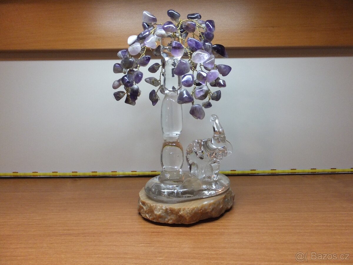 Krásný stromeček štěstí Ametyst a s figurkou slona. - 8