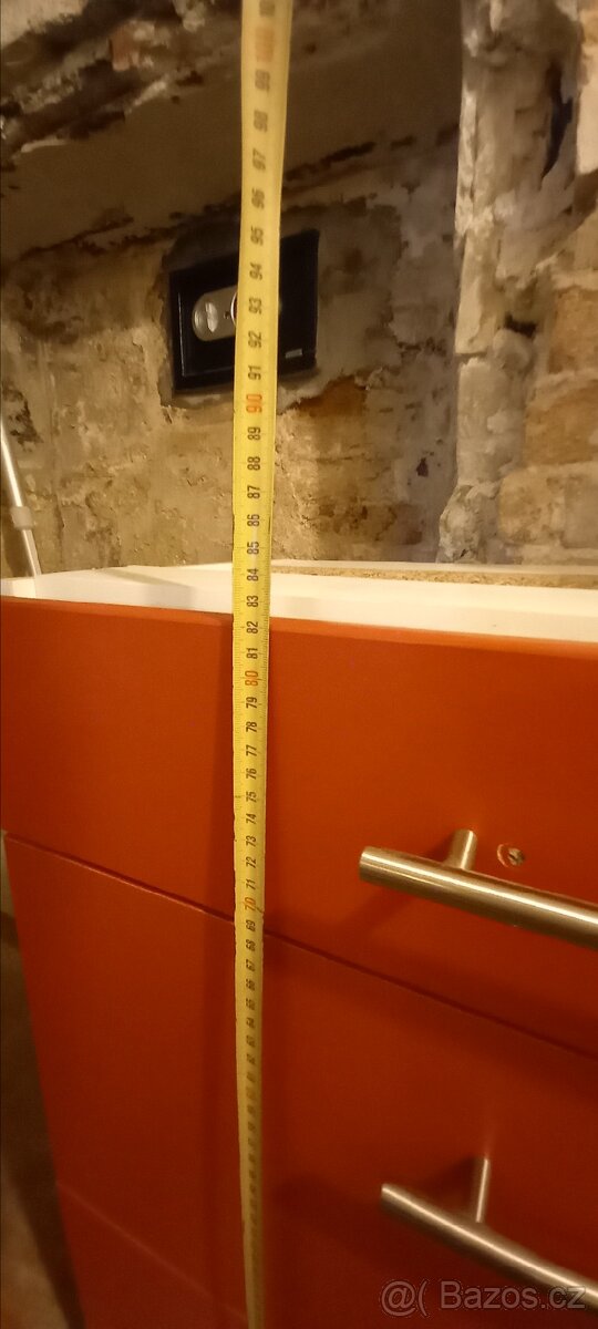 Komoda do kuchyně - 8