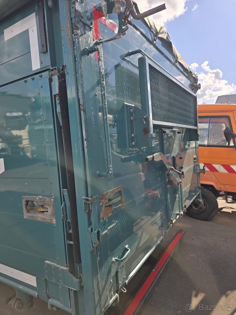 korba Kempf obilí - komodity - 8