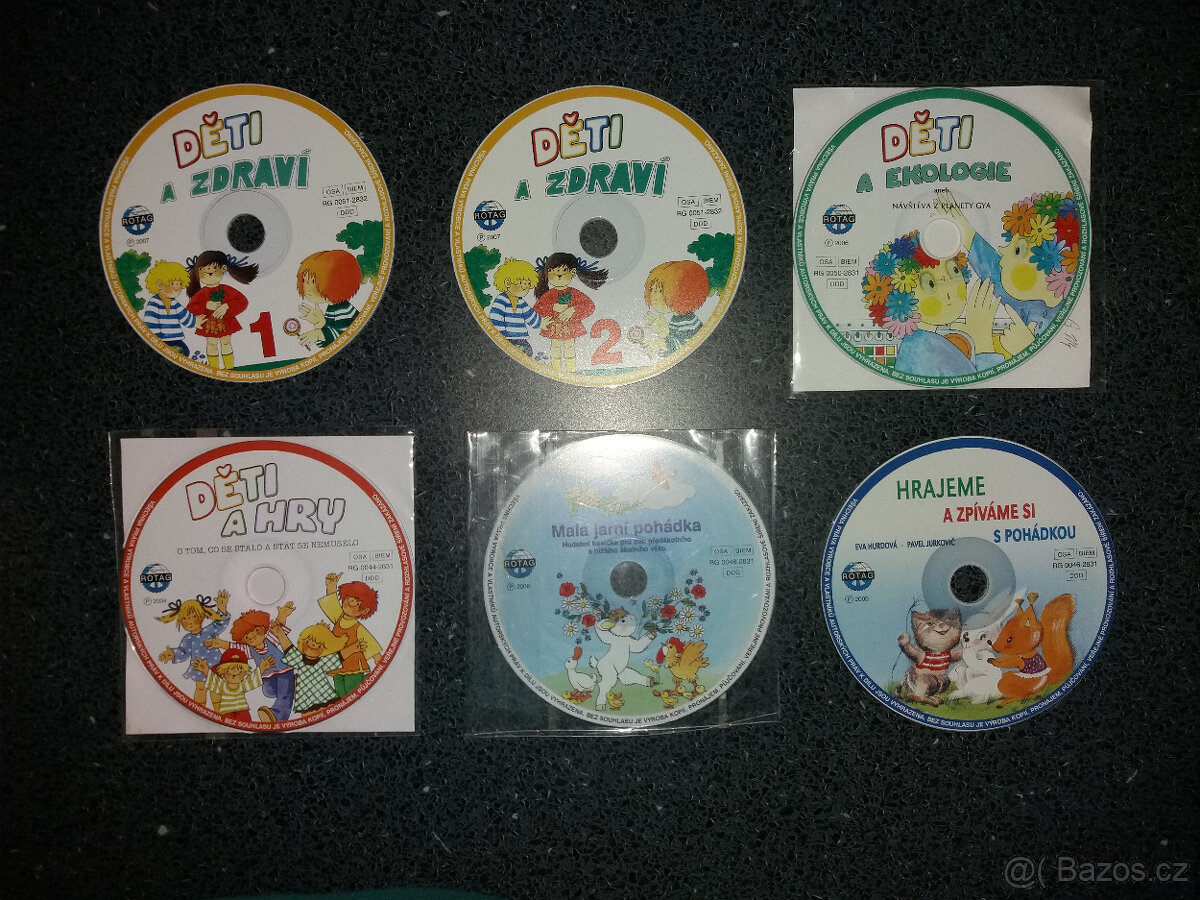 MC kazety, CD a 2x stojan - 8